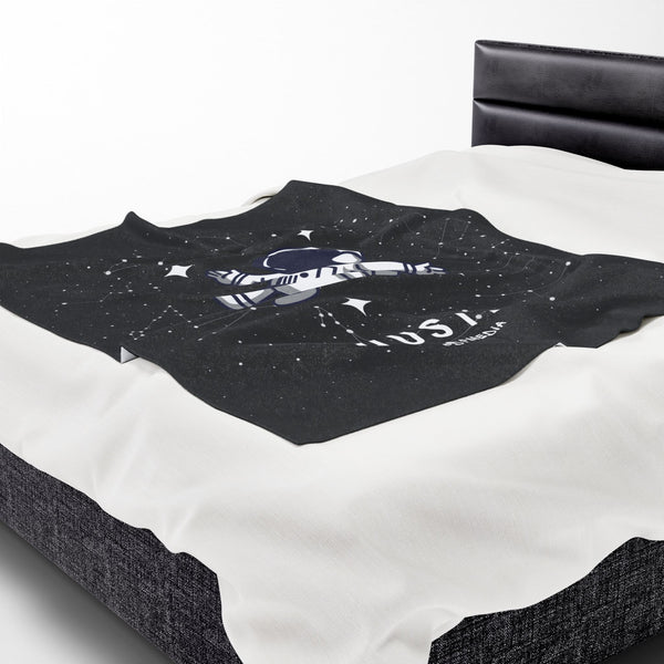 Hustle Mode Plush Blanket - Astronaut